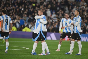 马斯坦托诺谈未给梅西传球：感觉那一瞬间他想杀了我